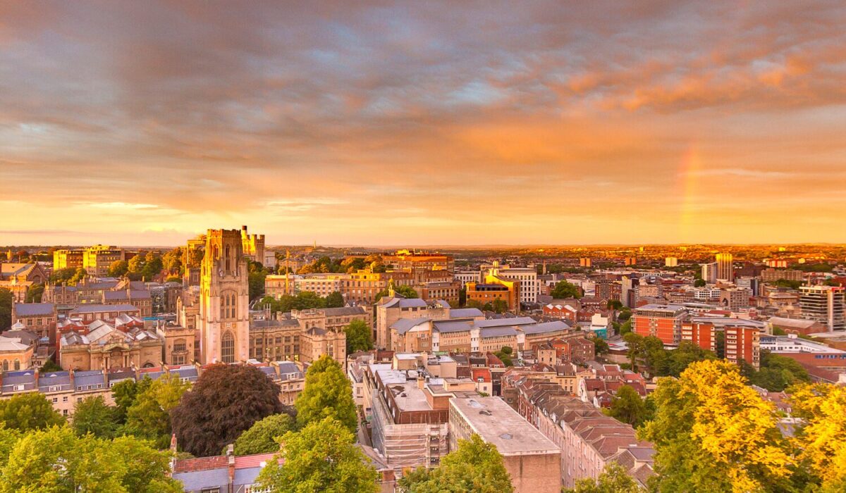 Airport Transfers UK – Exeter, Bristol, Plymouth & Heathrow.