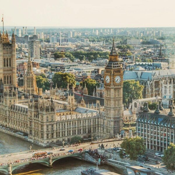 Airport Transfers UK – Exeter, Bristol, Plymouth & Heathrow.